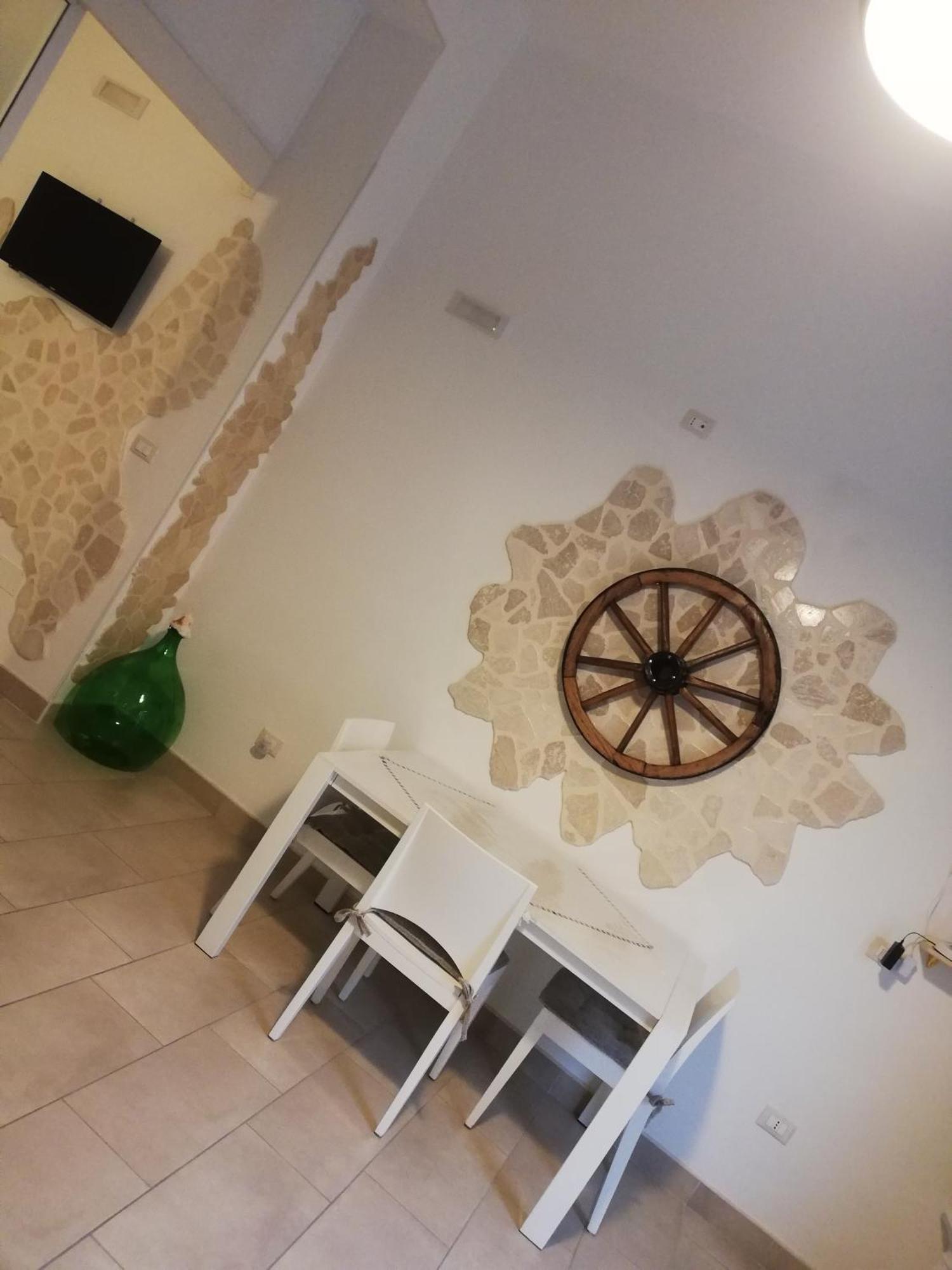 V&M Suite Con Jacuzzi Ostuni Rum bild