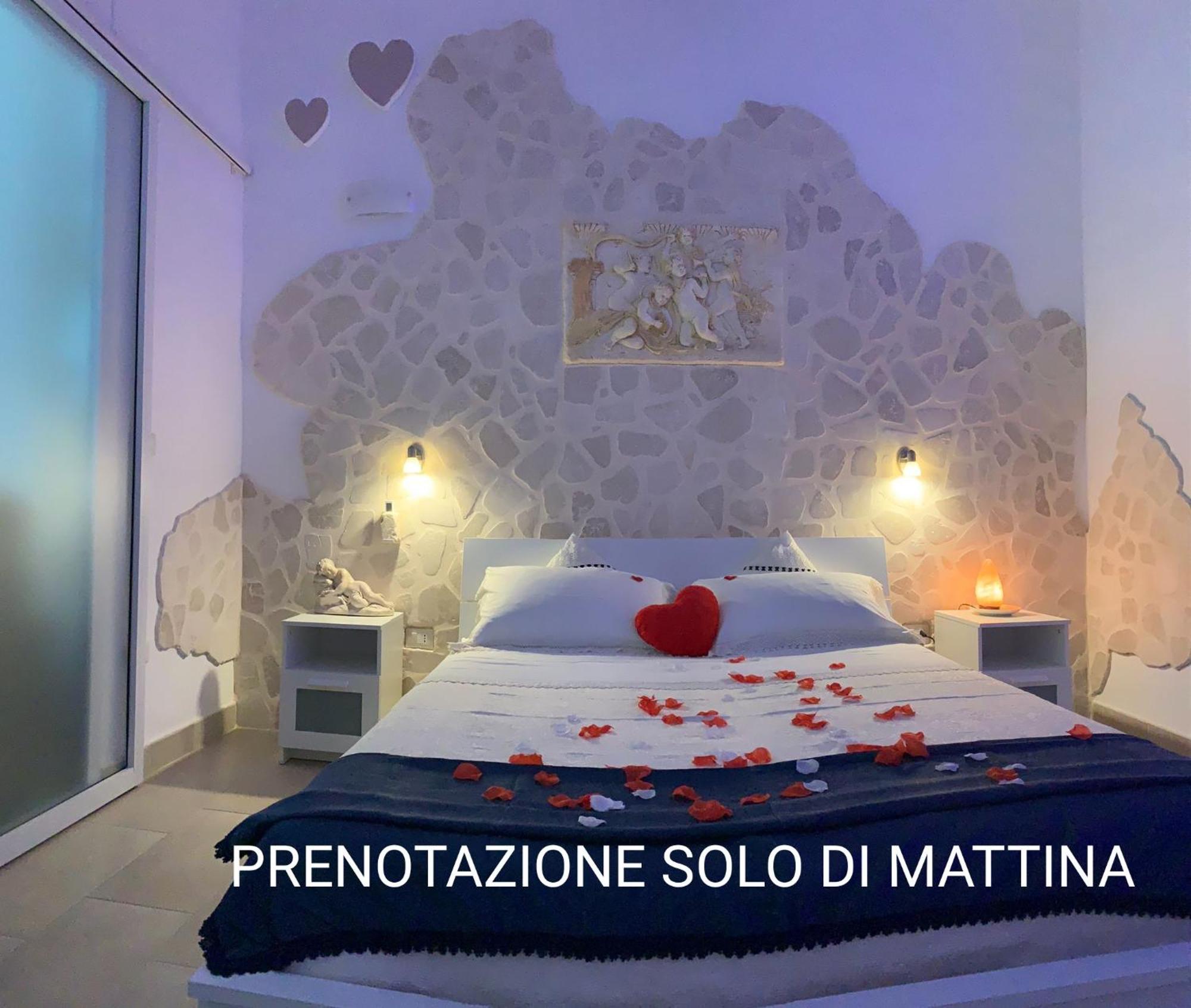 V&M Suite Con Jacuzzi Ostuni Rum bild